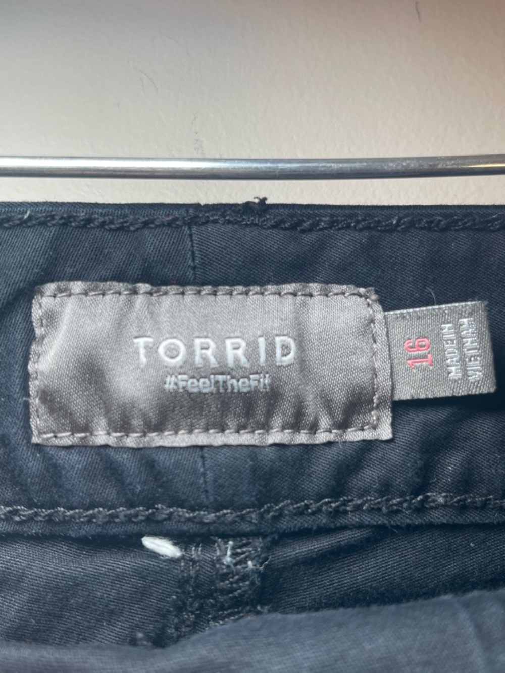 Torrid Black Relaxed Cargo Joggers - Picture 4 of 7